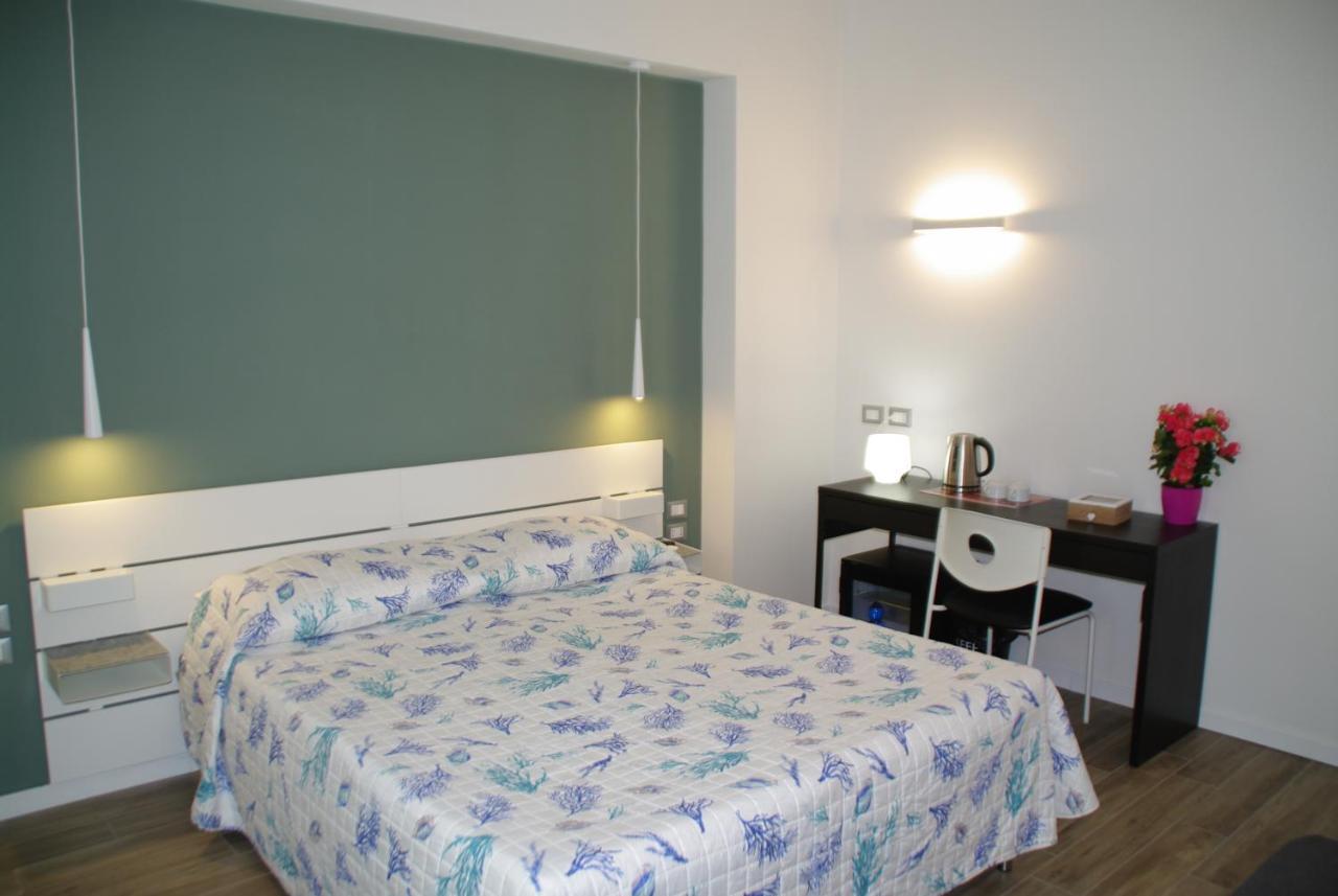 Travel House Hotel La Spezia Buitenkant foto