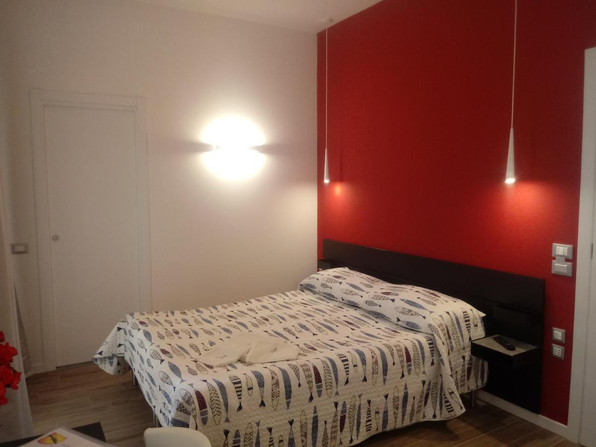 Travel House Hotel La Spezia Buitenkant foto